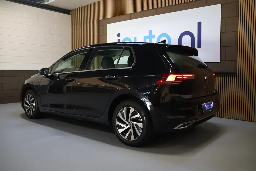 Volkswagen Golf 1.4 eHybrid Style LED+/Navi/Massage/Camera/E uit 2024, foto 2