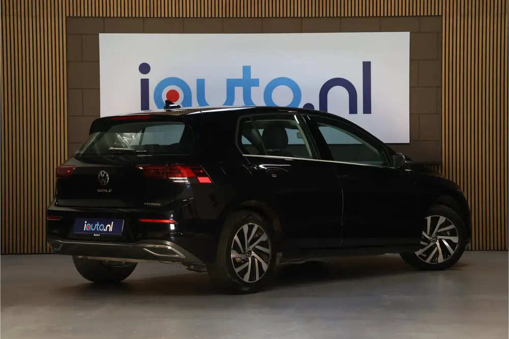 Volkswagen Golf 1.4 eHybrid Style LED+/Navi/Massage/Camera/E uit 2024, foto 4