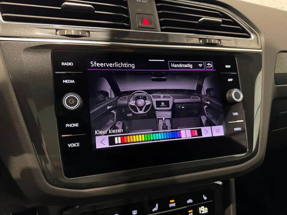 Volkswagen Tiguan 2.0 TSI 4Motion 3x R-Line Black Edition 19 uit 2022, foto 20
