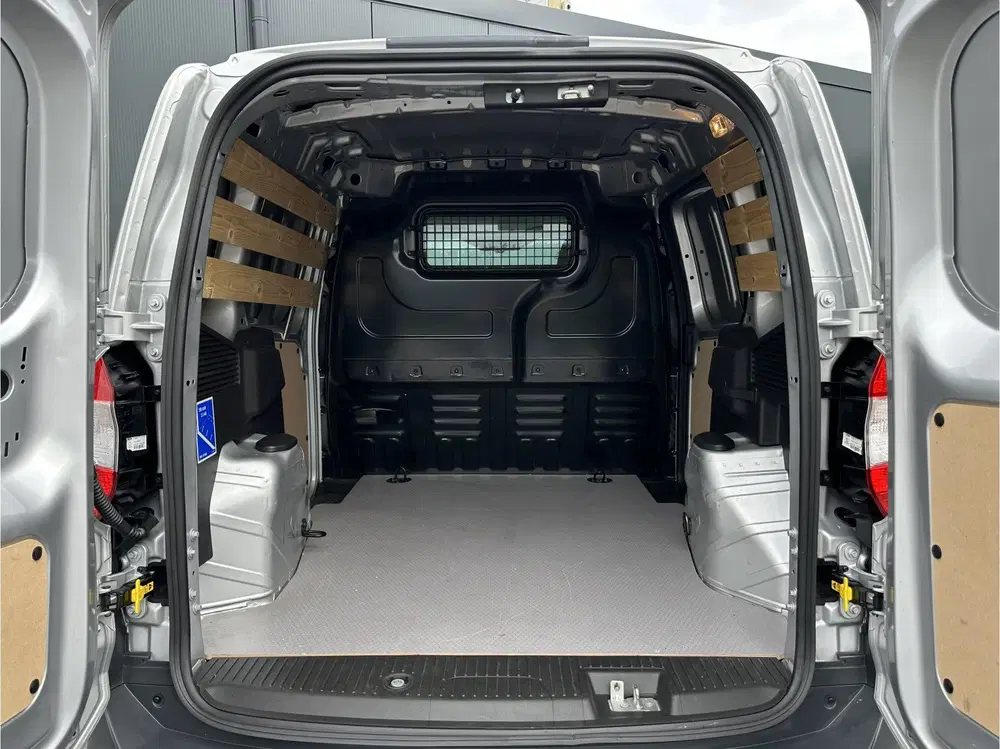 Ford Transit Courier 1.5 TDCI uit 2021, foto 8