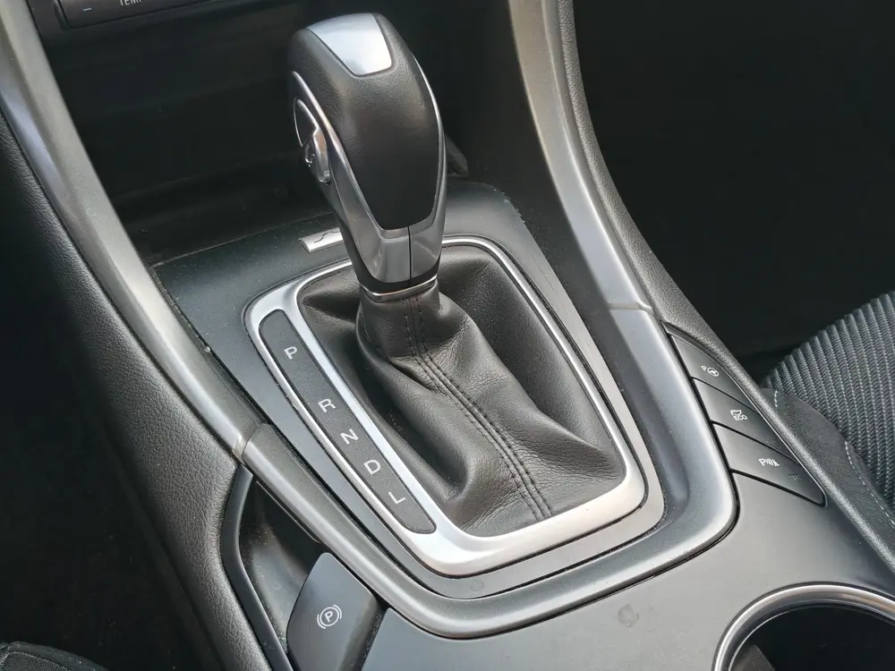 Ford Mondeo 2.0 IVCT HEV Titanium X uit 2019, foto 15