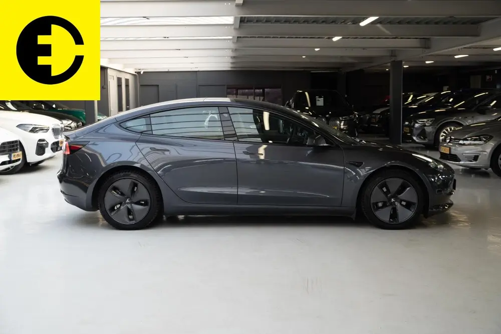 Tesla Model 3 Long Range AWD 75 kWh uit 2021, foto 11