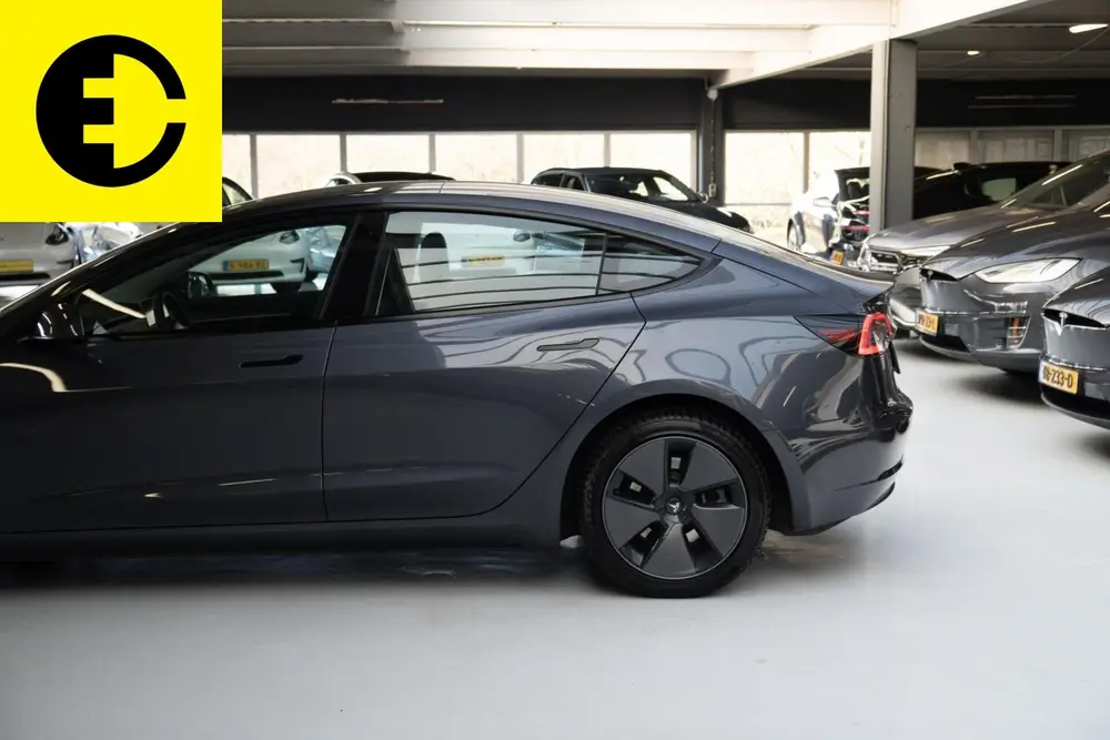Tesla Model 3 Long Range AWD 75 kWh uit 2021, foto 17