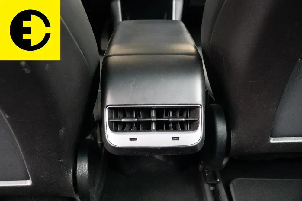 Tesla Model 3 Long Range AWD 75 kWh uit 2021, foto 6