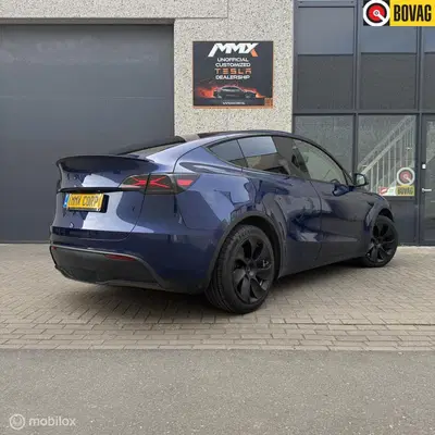 Tesla Model Y LR RWD + MMX PACK+ IAP+TREKHAAK +HW4+X-LIG uit 2024