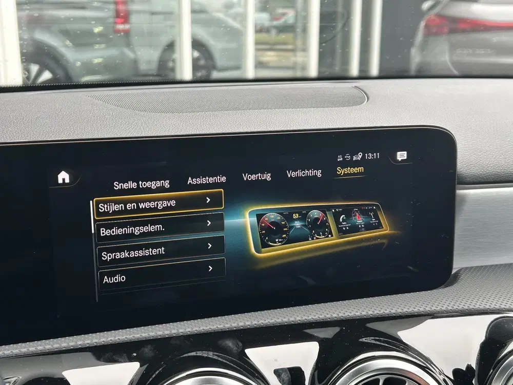 Mercedes-Benz A-Klasse 180 AMG uit 2020, foto 20
