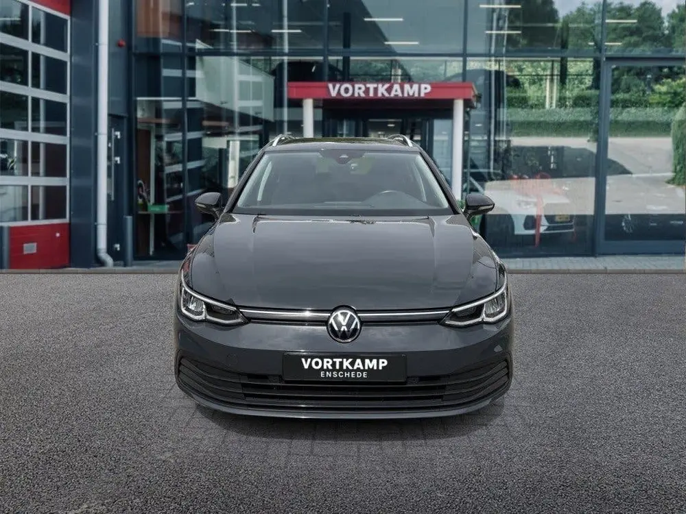Volkswagen GOLF 1.0 eTSI DSG LIFE TREKHAAK/NAVI/ACC/STOELVER uit 2021, foto 2