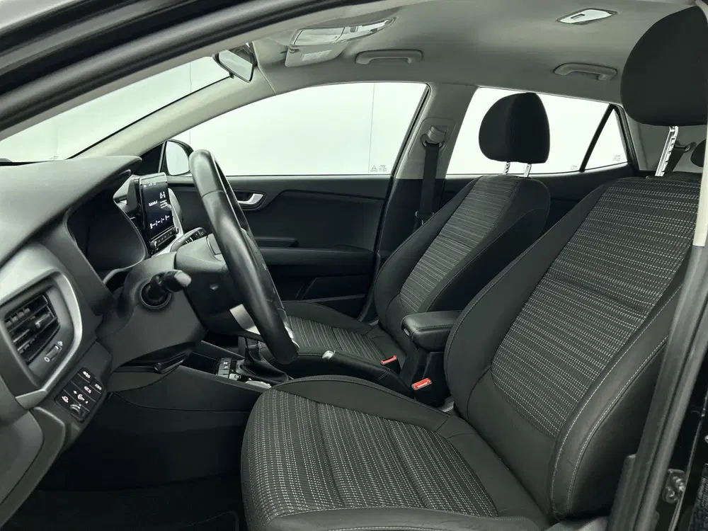 Kia Stonic 1.0 T-GDi MHEV DynamicLine Apple carplay uit 2022, foto 16