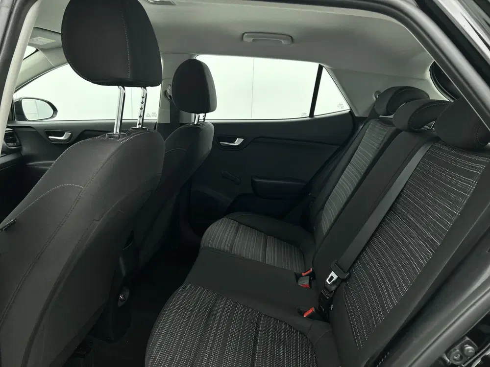 Kia Stonic 1.0 T-GDi MHEV DynamicLine Apple carplay uit 2022, foto 17