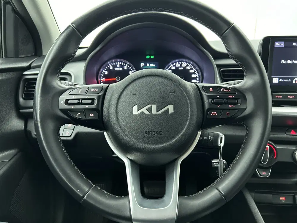 Kia Stonic 1.0 T-GDi MHEV DynamicLine Apple carplay uit 2022, foto 18