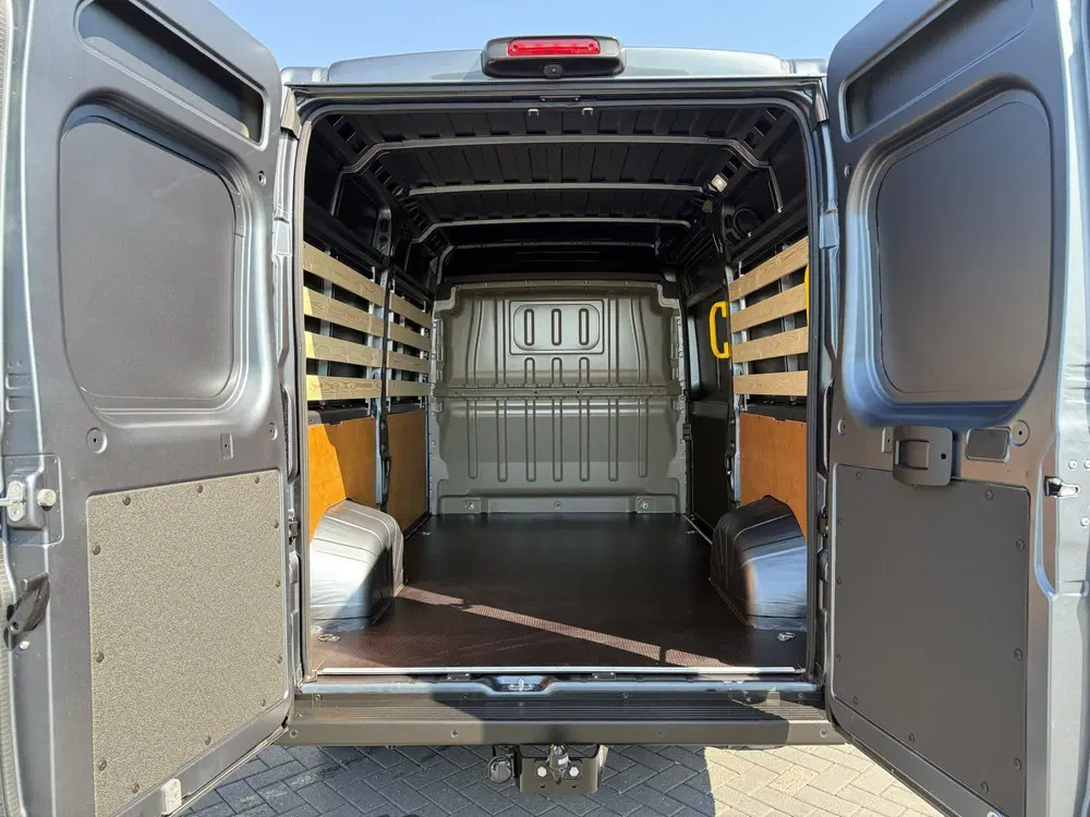 Opel Movano 2.2D 120 PK uit 2024, foto 8