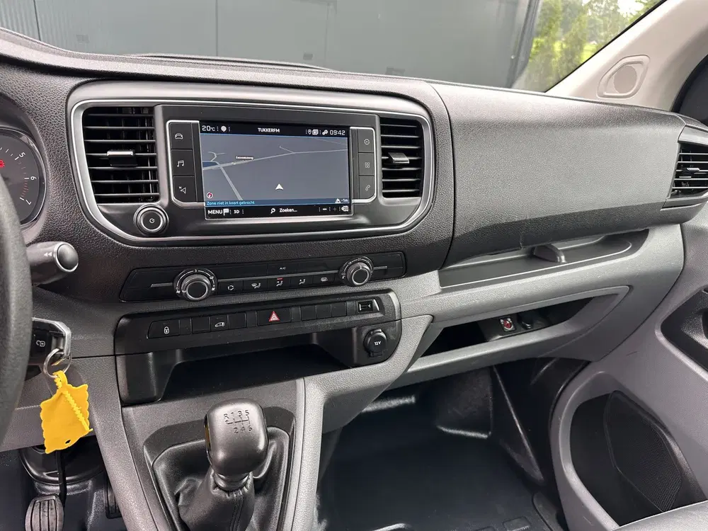 Peugeot Expert 2.0 BlueHDI 123 PK uit 2021, foto 10