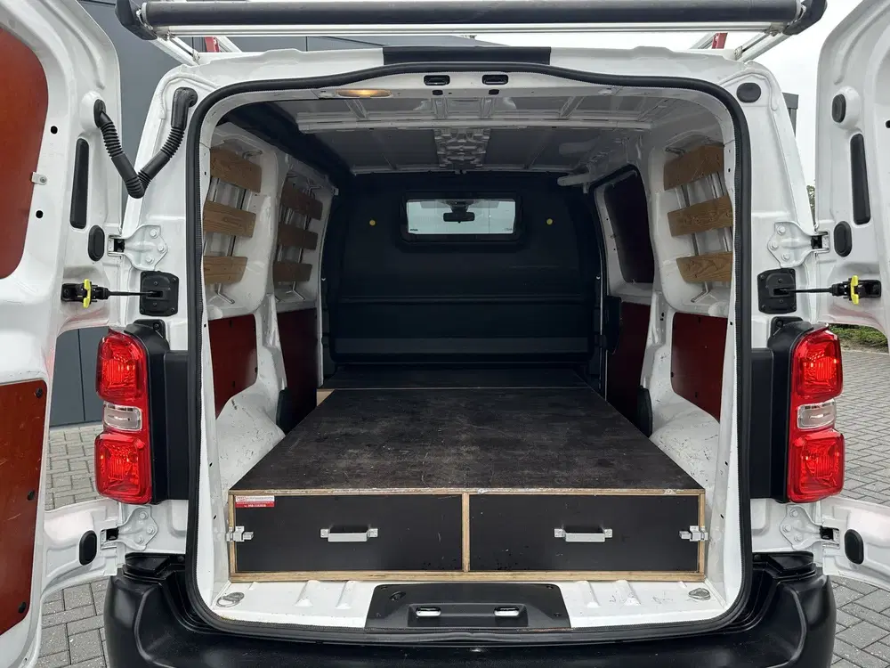 Peugeot Expert 2.0 BlueHDI 123 PK uit 2021, foto 8