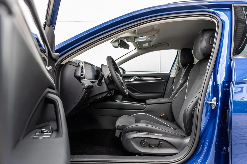 Volkswagen Passat Variant 1.5 eHybrid 204pk Elegance Busines uit 2026, foto 14