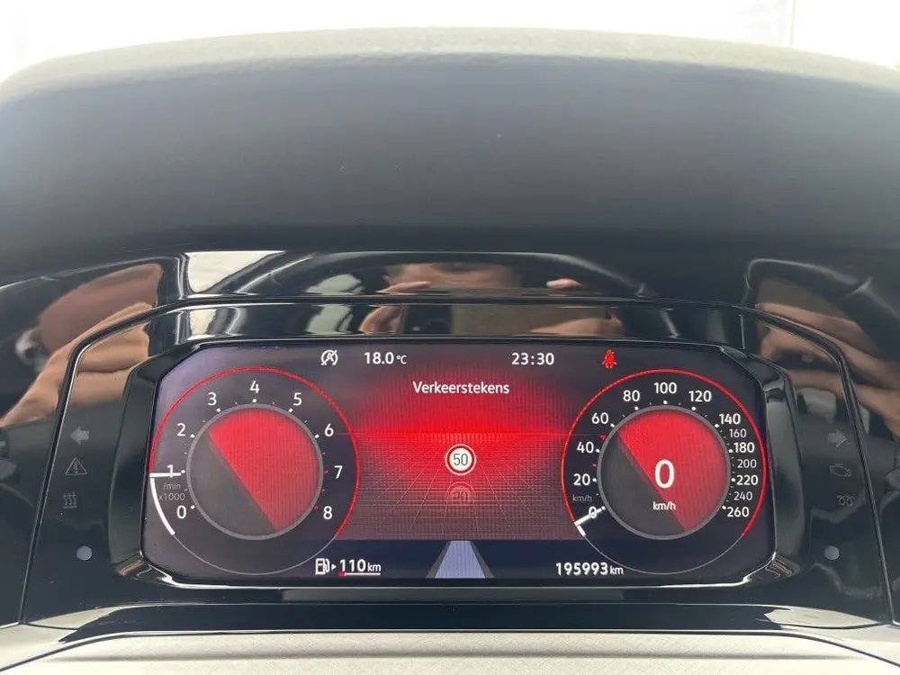Volkswagen Golf Variant 1.5 TSI Life Grijs Xenon Alcantara 2 uit 2021, foto 18