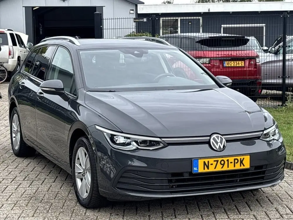 Volkswagen Golf Variant 1.5 TSI Life Grijs Xenon Alcantara 2 uit 2021, foto 3