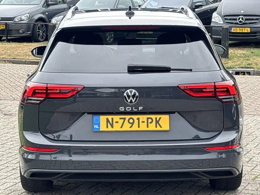 Volkswagen Golf Variant 1.5 TSI Life Grijs Xenon Alcantara 2 uit 2021, foto 6
