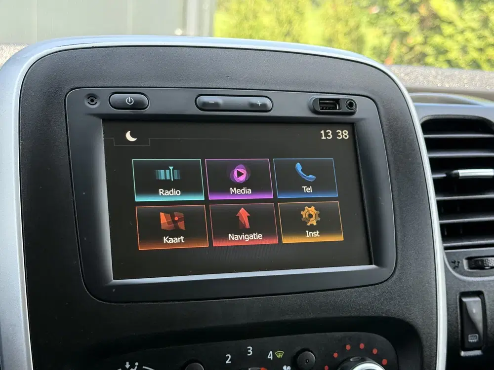 Renault Trafic 2.0 dCi 145 PK uit 2020, foto 17