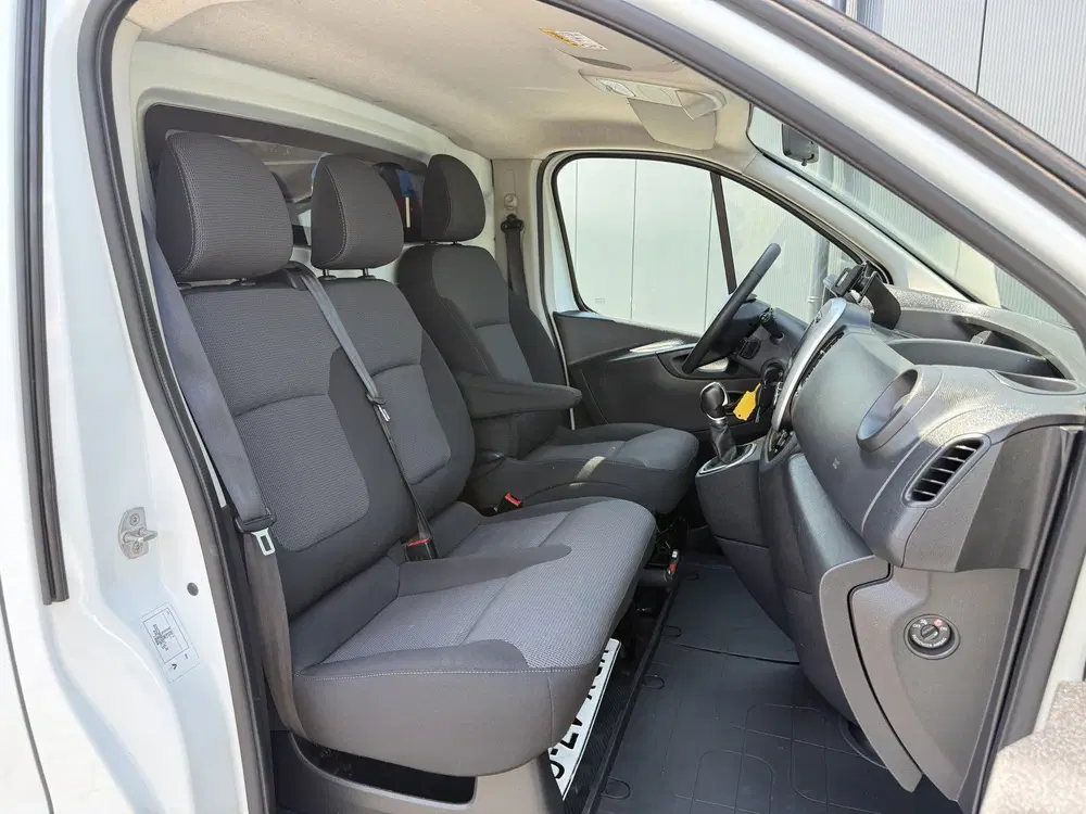 Renault Trafic 2.0 dCi 145 PK uit 2020, foto 8