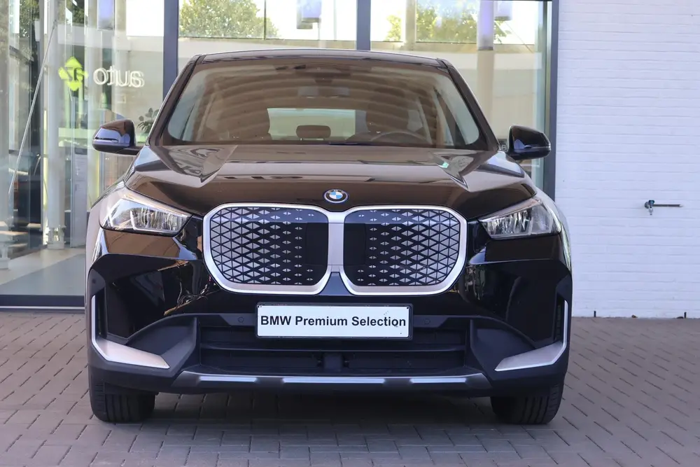 BMW iX1 xDrive30 uit 2024, foto 3