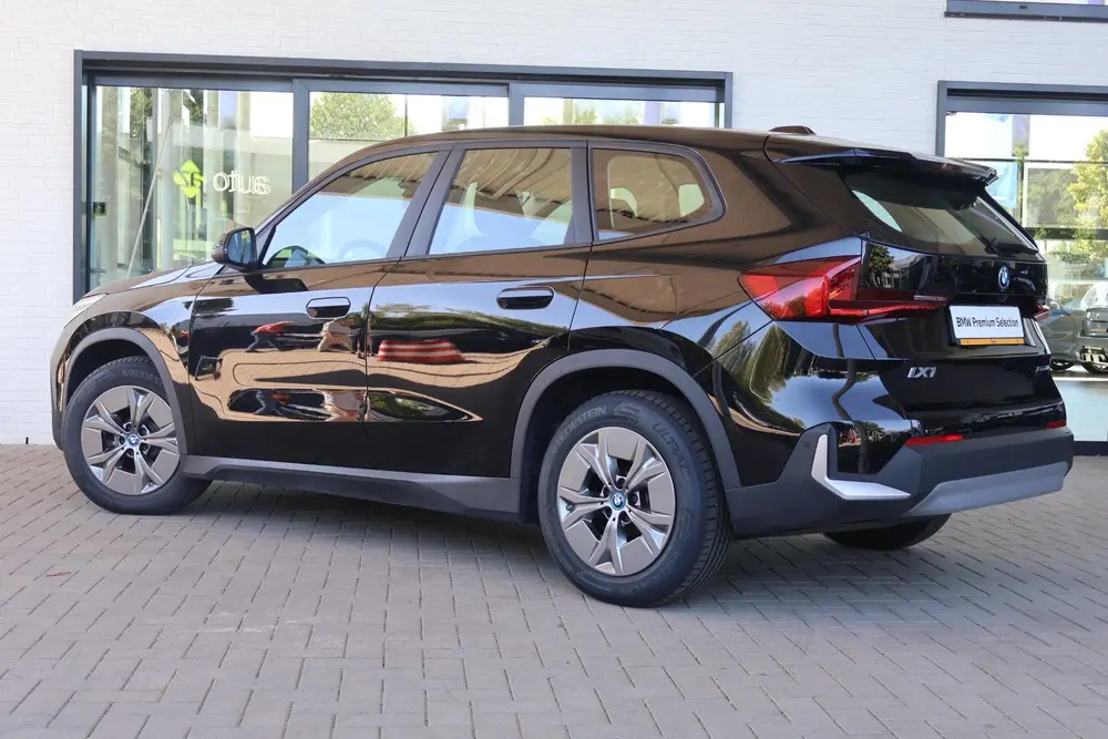 BMW iX1 xDrive30 uit 2024, foto 5