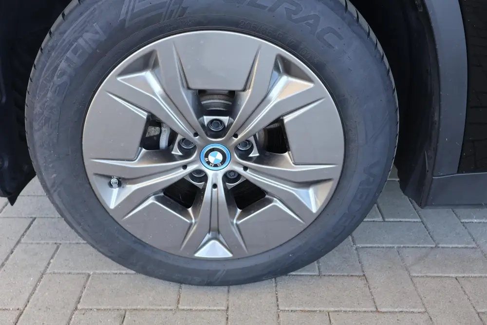 BMW iX1 xDrive30 uit 2024, foto 7