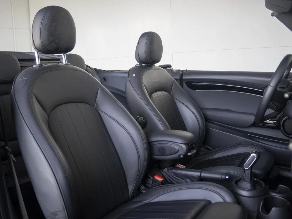 Mini Cabrio Cooper Aut. Resolute Edition + Comfort Acc uit 2023, foto 4