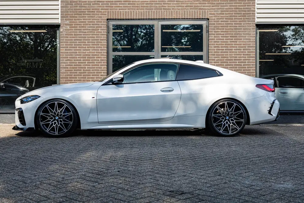 BMW 4-serie G22 Coupé xDrive High Executive uit 2021, foto 3