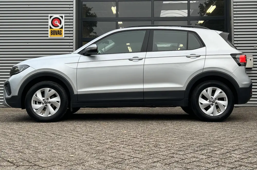 Volkswagen T-Cross 1.0 TSI Life Edition l Stoelverwarming l uit 2024, foto 2