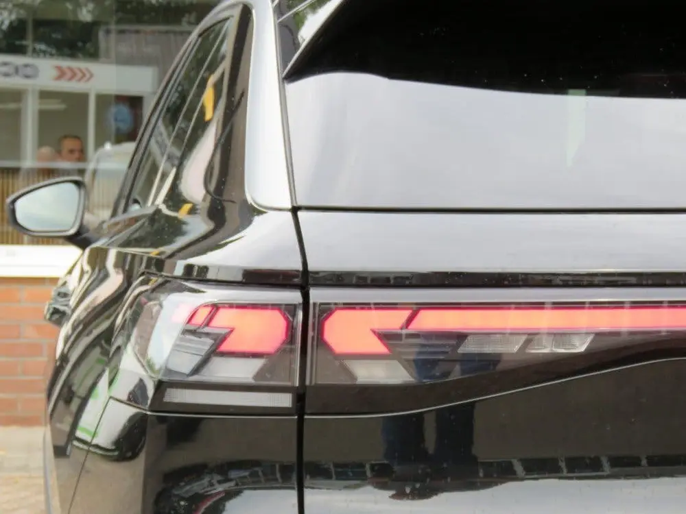 Volkswagen T-Roc 1.5 eTSI R-LINE DSG Nieuw model / Trekhaak uit 2026, foto 12