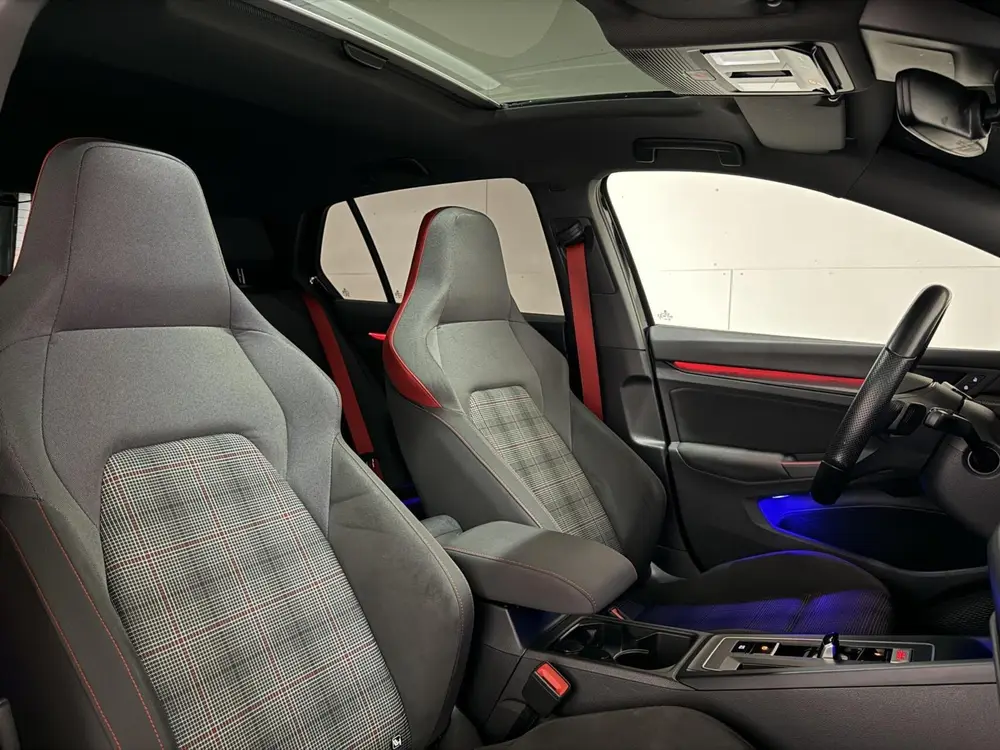 Volkswagen Golf 2.0 TSI GTI Pano HUD H/K Sfeer Camera Carpla uit 2020, foto 17