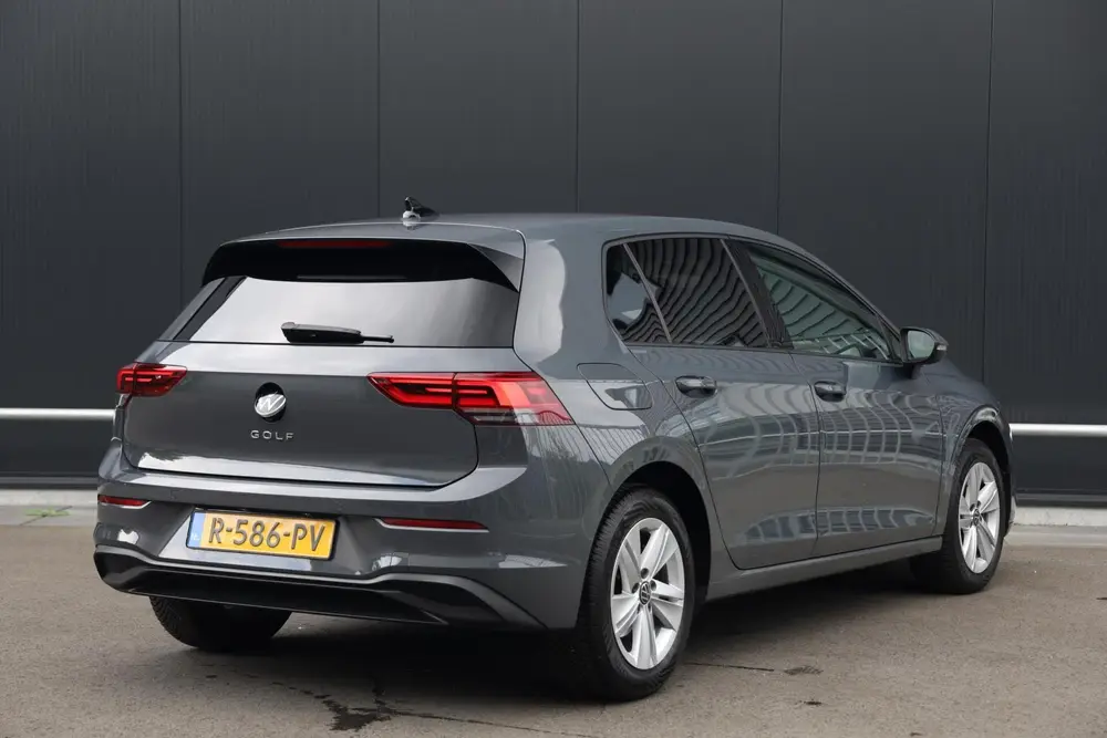 Volkswagen Golf 1.0 TSI 110pk Life Camera Stoel/Stuur verwar uit 2022, foto 17