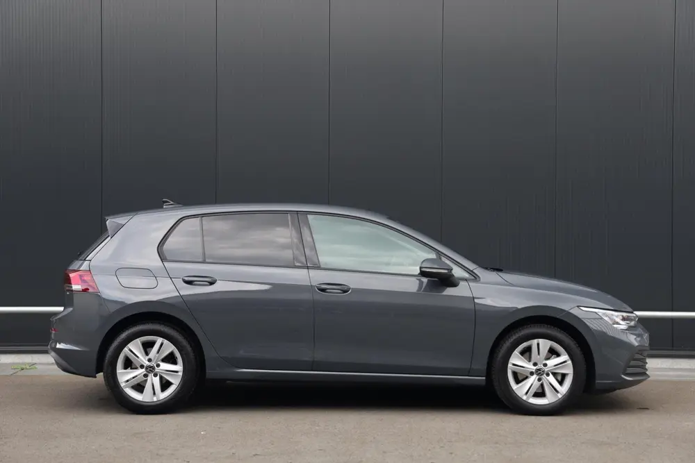 Volkswagen Golf 1.0 TSI 110pk Life Camera Stoel/Stuur verwar uit 2022, foto 18