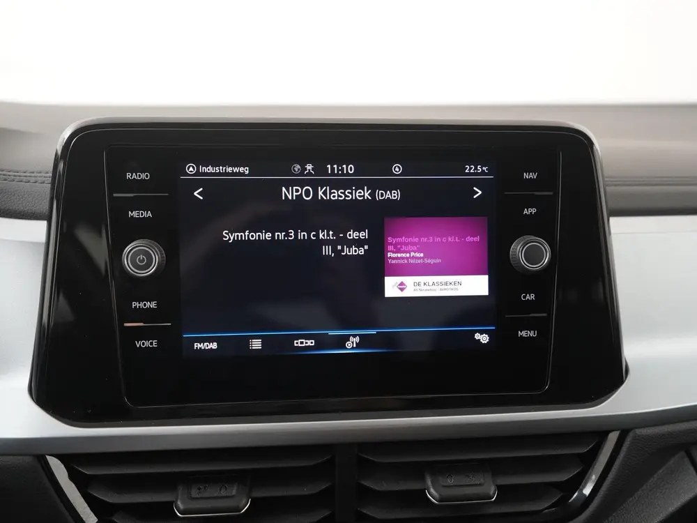Volkswagen T-Roc 1.5 TSI Life | Camera | Navi | ACC | CarPla uit 2023, foto 12