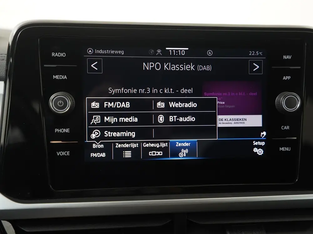 Volkswagen T-Roc 1.5 TSI Life | Camera | Navi | ACC | CarPla uit 2023, foto 13