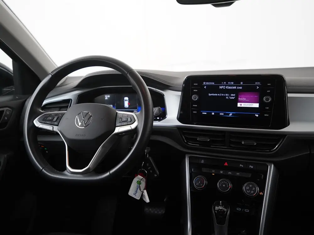 Volkswagen T-Roc 1.5 TSI Life | Camera | Navi | ACC | CarPla uit 2023, foto 5
