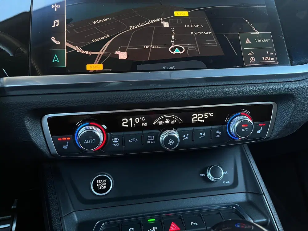 Audi Q3 45 TFSIe 245 pk S edition uit 2022, foto 12