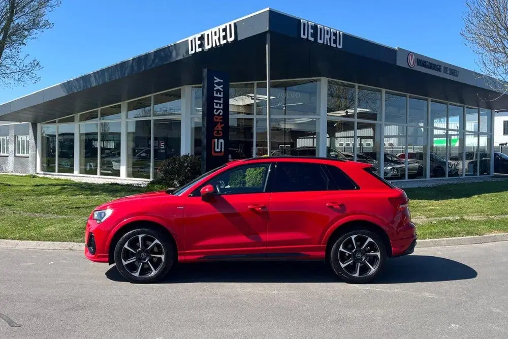 Audi Q3 45 TFSIe 245 pk S edition uit 2022, foto 20