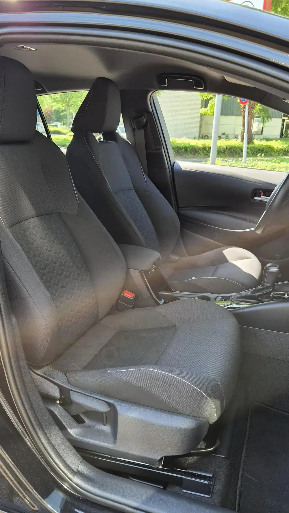 Toyota Corolla Hybrid 140 Active uit 2022, foto 14