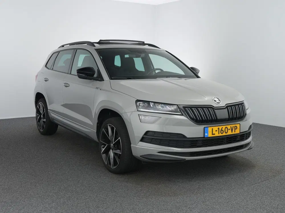 Skoda Karoq 1.5 TSI ACT Sportline Business uit 2021, foto 9