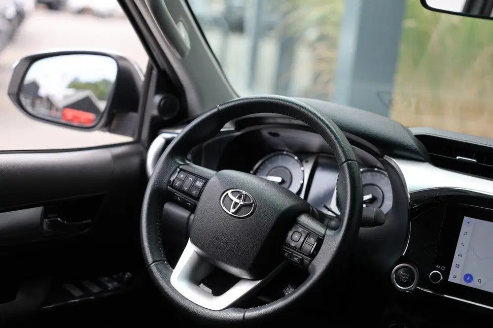 Toyota Hilux 2.4 D-4D DUBBEL CABIN PROFESSIONAL 2 ZITS uit 2024, foto 10