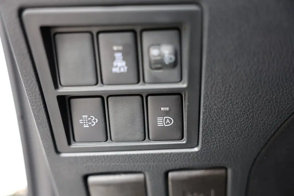 Toyota Hilux 2.4 D-4D DUBBEL CABIN PROFESSIONAL 2 ZITS uit 2024, foto 20