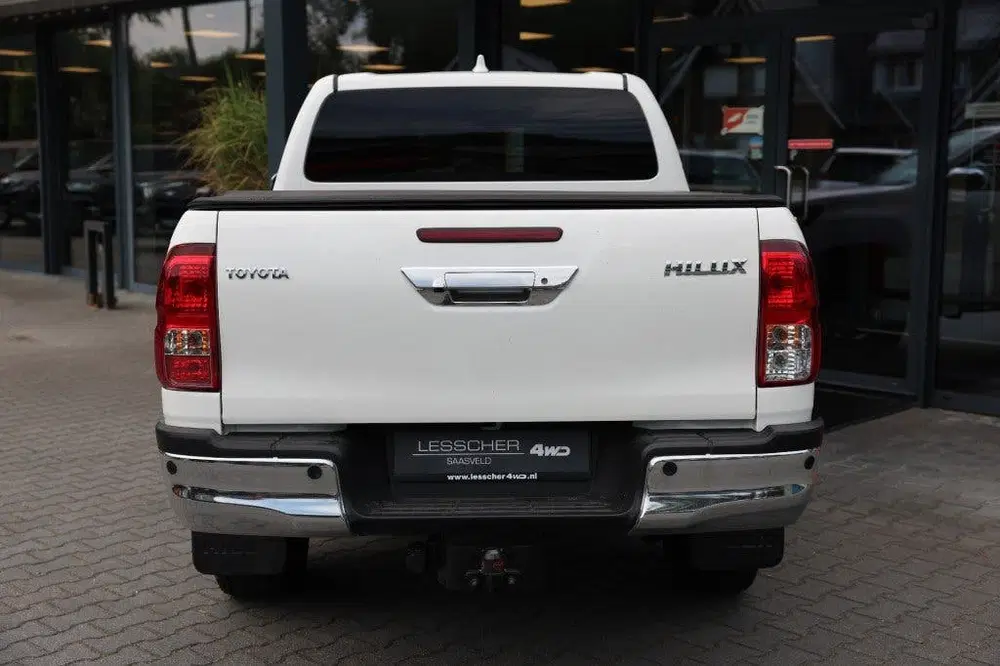Toyota Hilux 2.4 D-4D DUBBEL CABIN PROFESSIONAL 2 ZITS uit 2024, foto 5