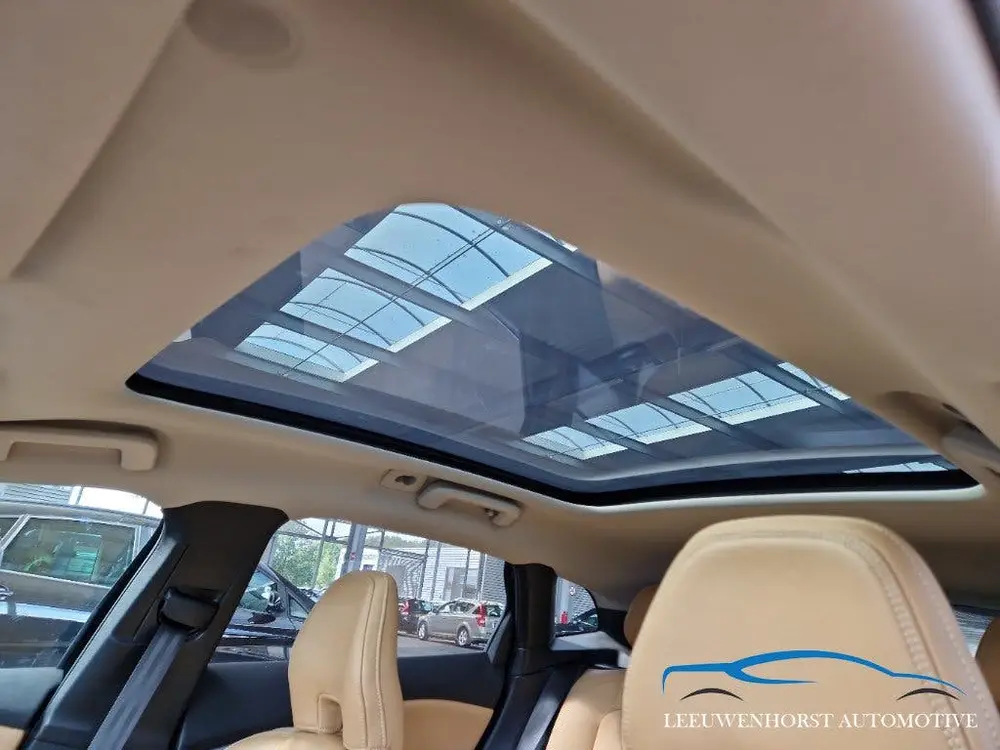 Volvo V40 Cross Country 1.5 T3 Polar+ Luxury AUTOMAAT uit 2019, foto 10
