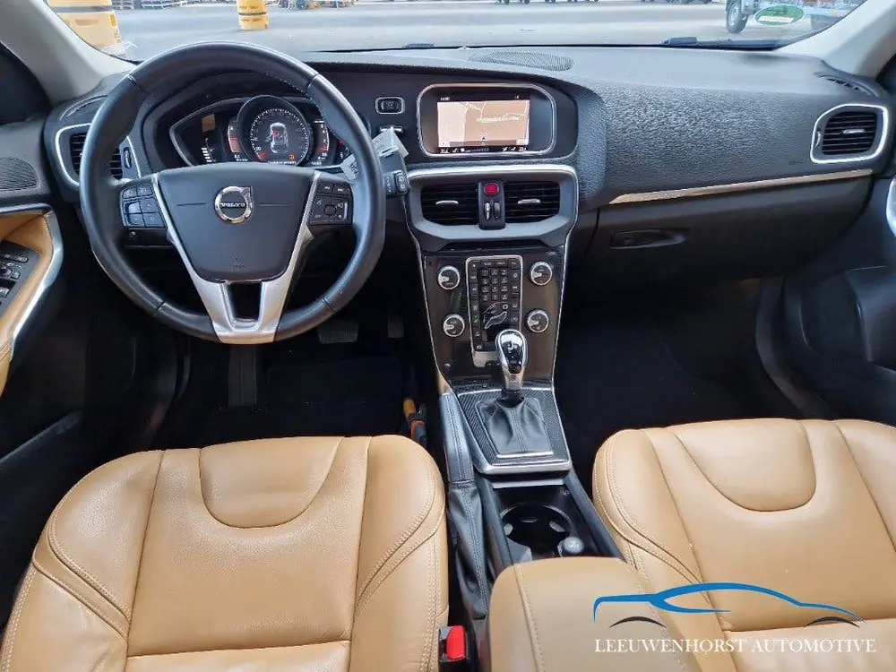 Volvo V40 Cross Country 1.5 T3 Polar+ Luxury AUTOMAAT uit 2019, foto 7