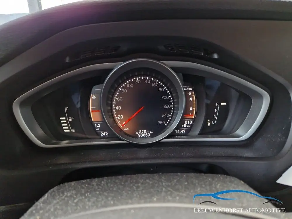 Volvo V40 Cross Country 1.5 T3 Polar+ Luxury AUTOMAAT uit 2019, foto 8
