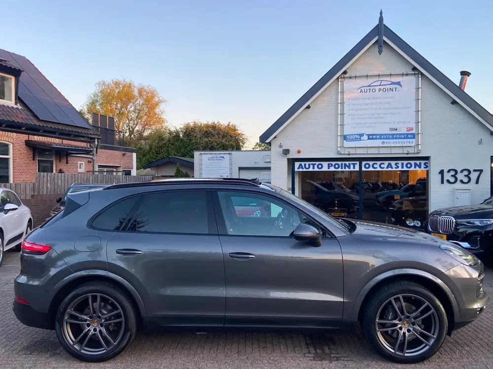 Porsche Cayenne 3.0 AUT8/PANO/CHRONO/TREKHAAK/BOSE/DEALERAUT uit 2019, foto 10