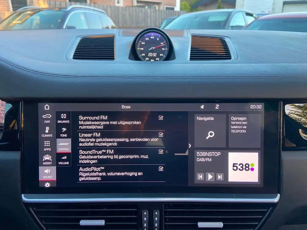 Porsche Cayenne 3.0 AUT8/PANO/CHRONO/TREKHAAK/BOSE/DEALERAUT uit 2019, foto 13