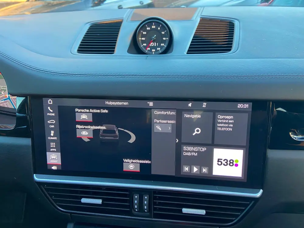 Porsche Cayenne 3.0 AUT8/PANO/CHRONO/TREKHAAK/BOSE/DEALERAUT uit 2019, foto 18