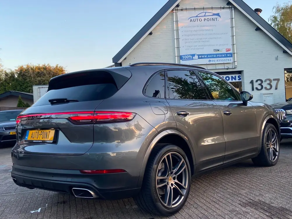 Porsche Cayenne 3.0 AUT8/PANO/CHRONO/TREKHAAK/BOSE/DEALERAUT uit 2019, foto 4